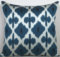 white-Ikat Pillow ( 40 x 40 cm )