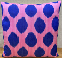 Ikat Pillow ( 50 x 50 cm )