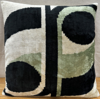 Green-Velvet Pillow ( 50 x 50 cm )