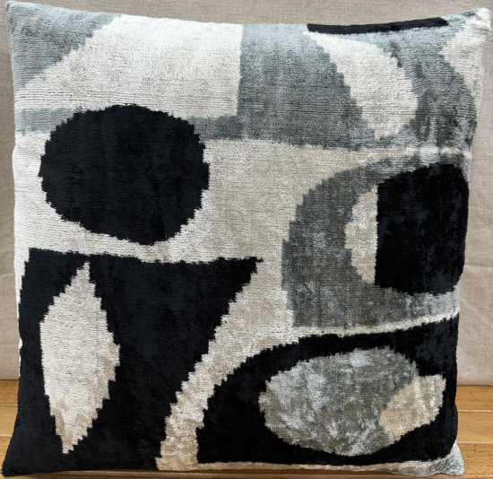 Velvet Pillow ( 50 x 50 cm )