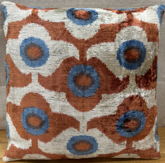 Velvet Pillow ( 40 x 40 cm )