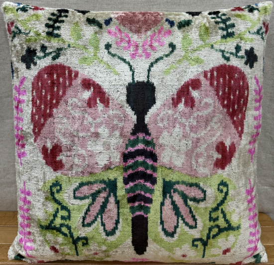 Velvet Pillow ( 50 x 50 cm )