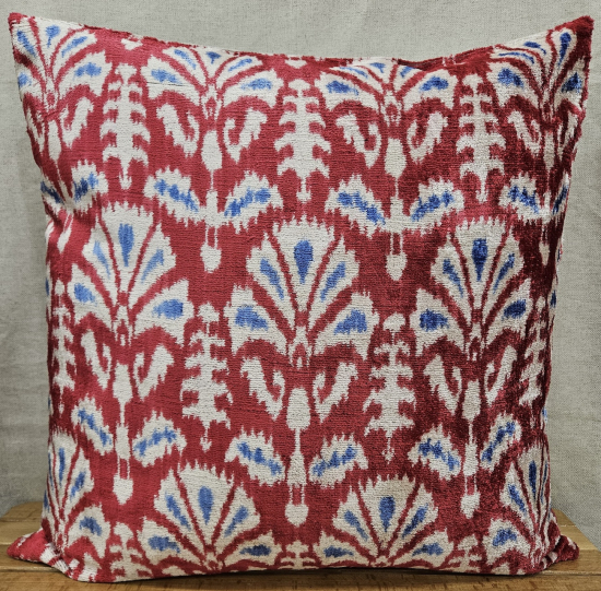 Velvet Pillow ( 50 x 50 cm )