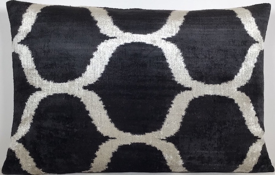 Velvet Pillow ( 40 x 60 cm )