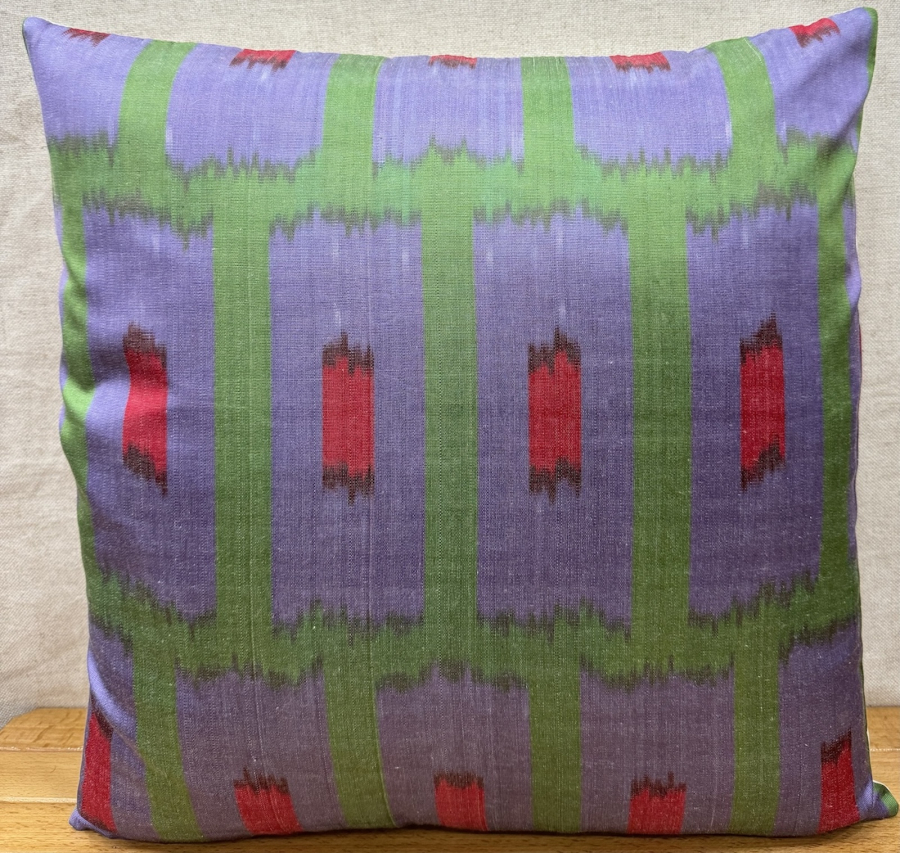 Ikat Pillow ( 50 x 50 cm ) 