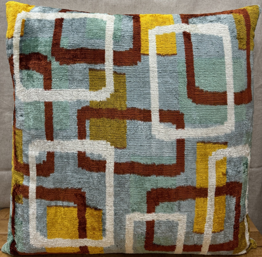 Velvet Pillow ( 60 x 60 cm )