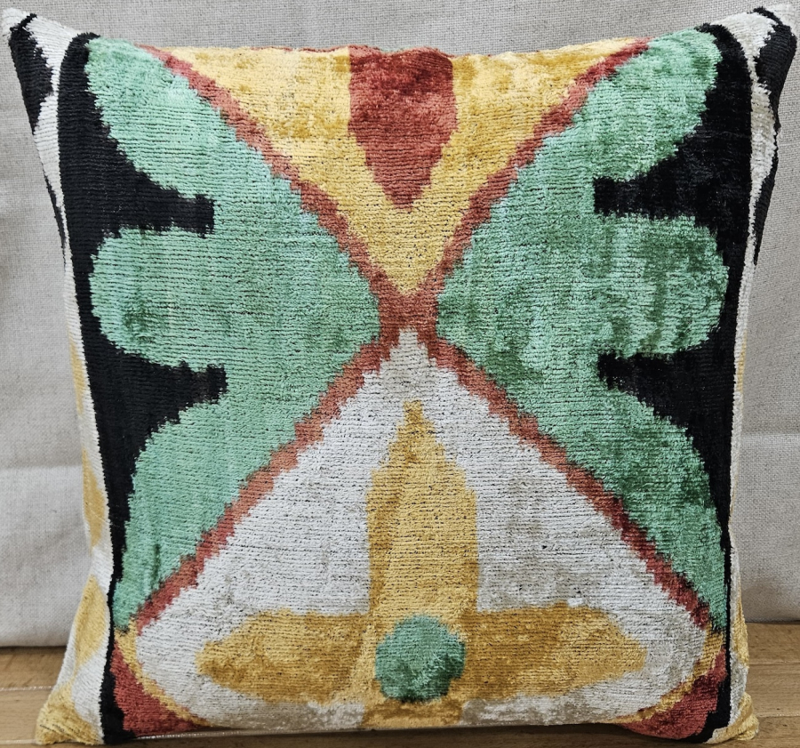 Velvet Pillow ( 40 x 40 cm )