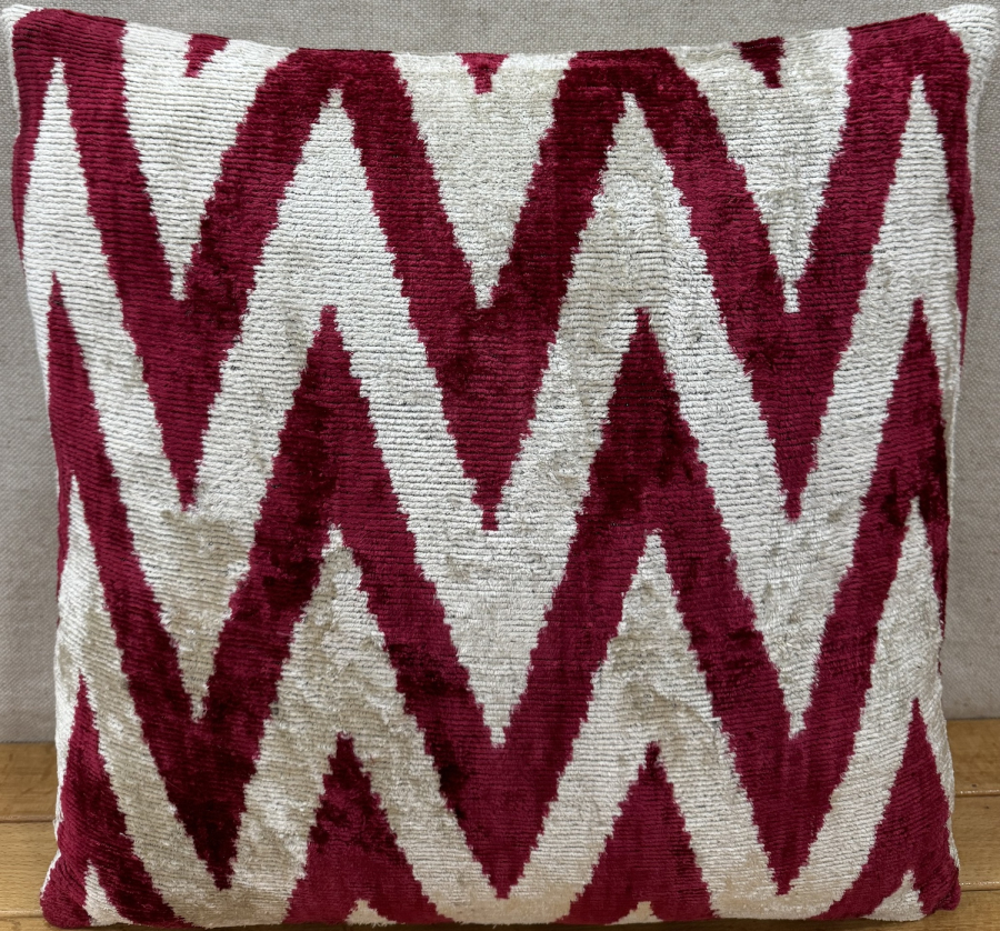 Velvet Pillow ( 40 x 40 cm )